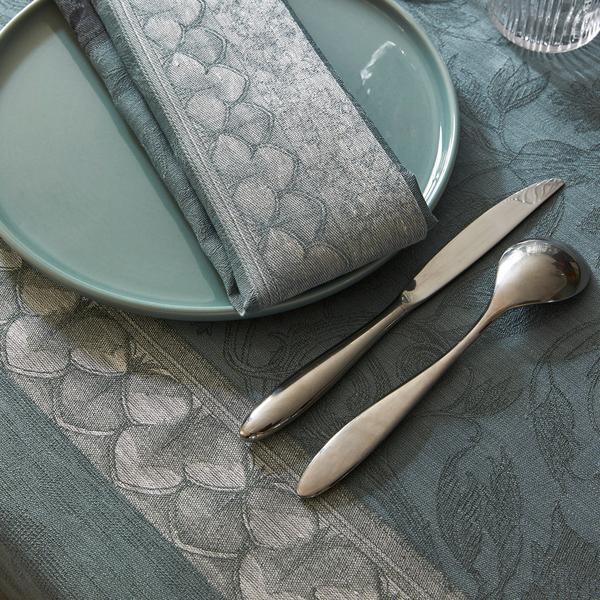 Le Jacquard Francais Symphonie Baroque table linen, peacock-grey