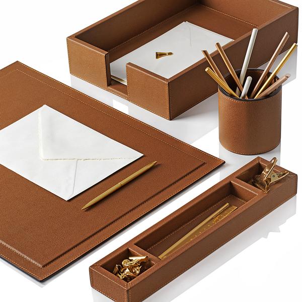 GioBagnara Phil office accessories, tobacco