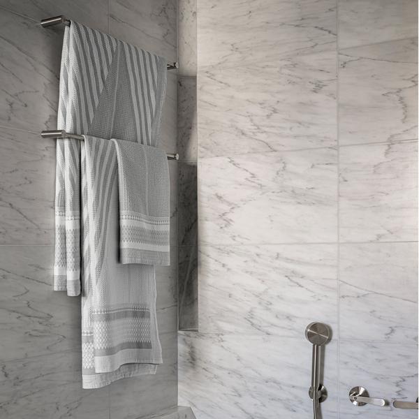 Le Jacquard Francais Bath Club terry towels, grey/white