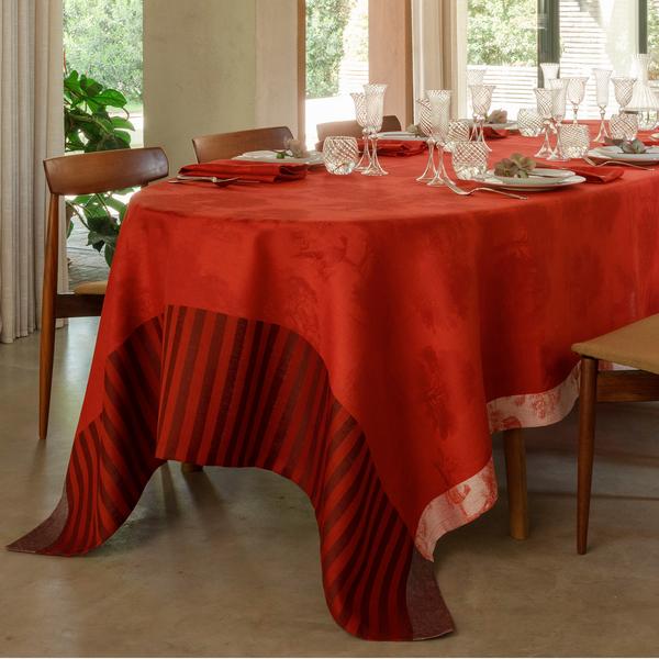 Le Jacquard Francais Souveraine table linen, red
