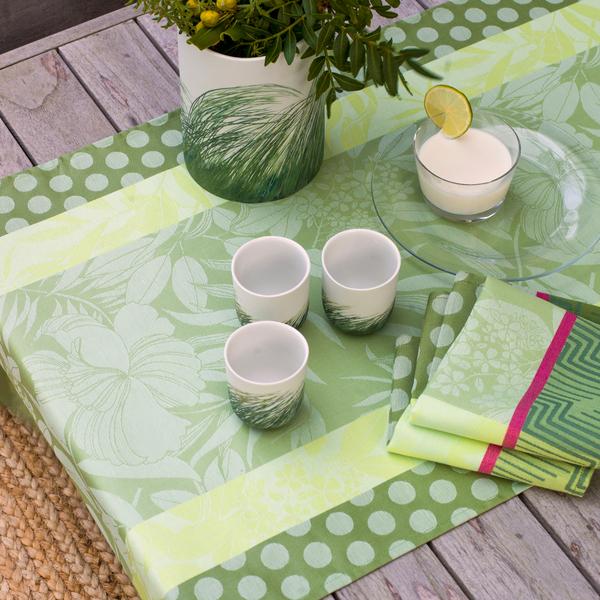 Le Jacquard Francais Nature Urbaine table linen, gazon