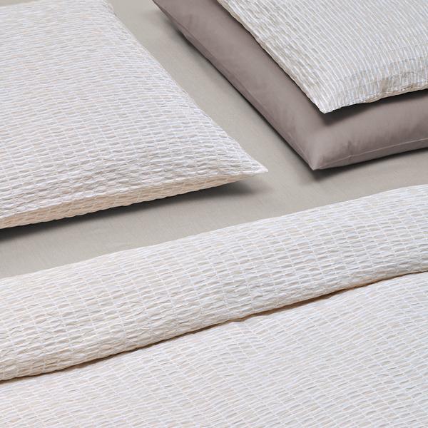Christian Fischbacher Seersucker Twist bed linen, beige