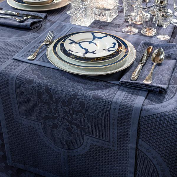 Le Jacquard Francais Palais Venitien table linen, blue
