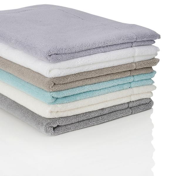 Le Jacquard Francais Caresse bath mats