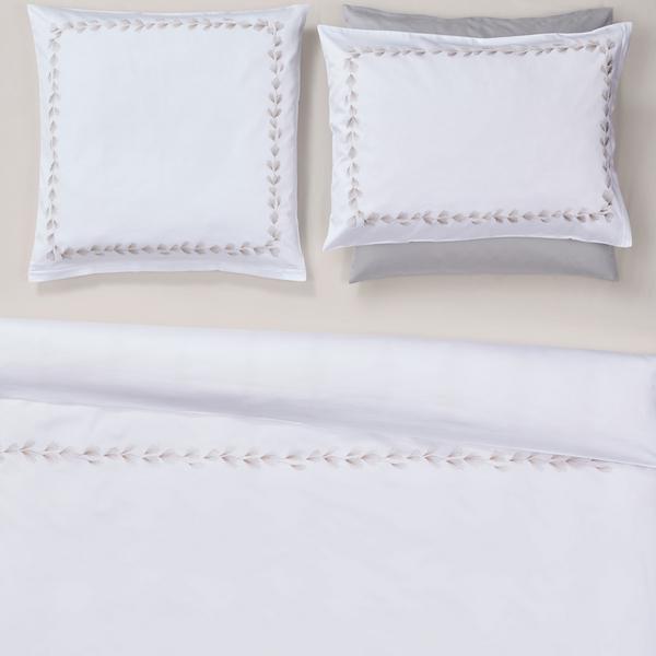 Christian Fischbacher Foglia bed linen