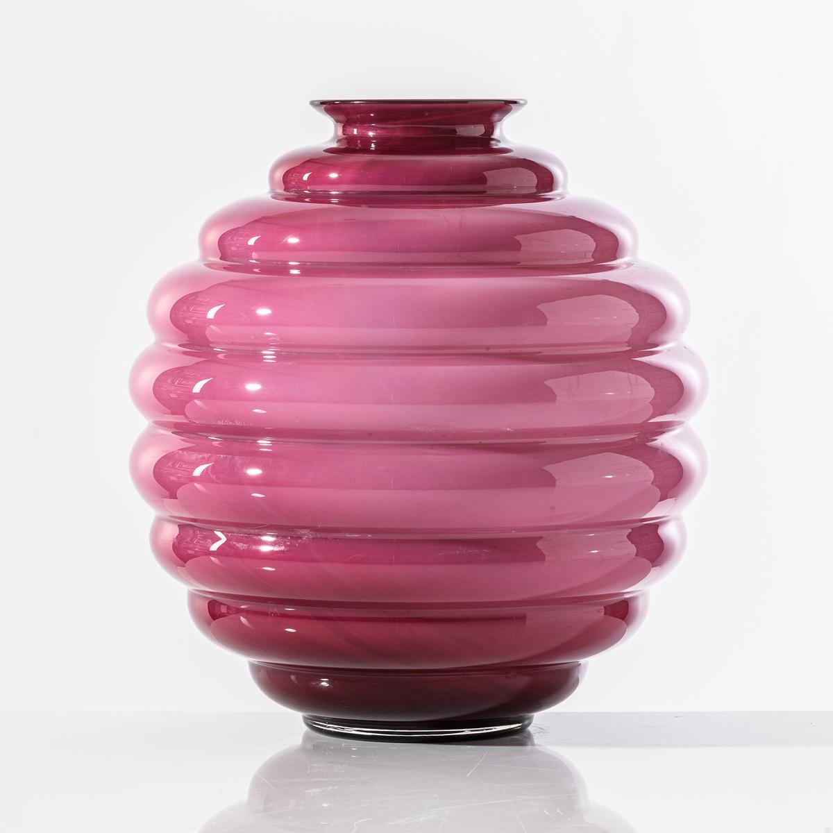 Venini Deco vase, h 29 cm, magenta Opalino glossy artedona.