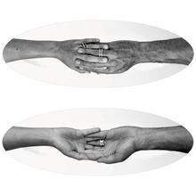 Bernardaud Je te mangerais dans la main centrepiece