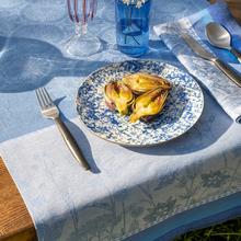 Le Jacquard Francais Instant Bucolique table linen, blue