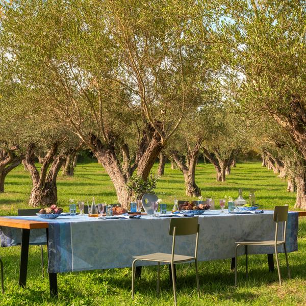 Le Jacquard Francais Instant Bucolique table linen, blue | artedona.