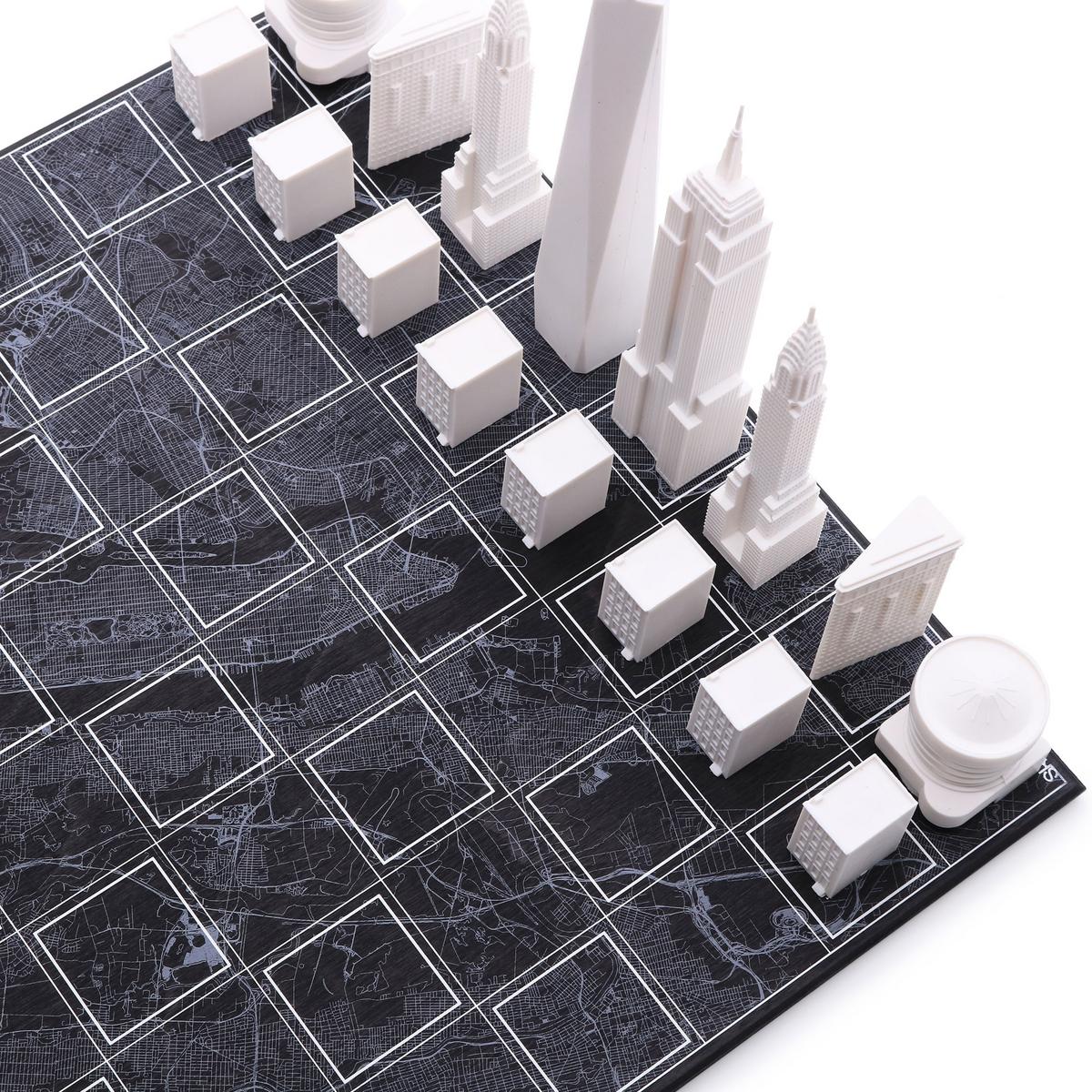 Skyline Chess The New York City Edition chess set, city map board ...