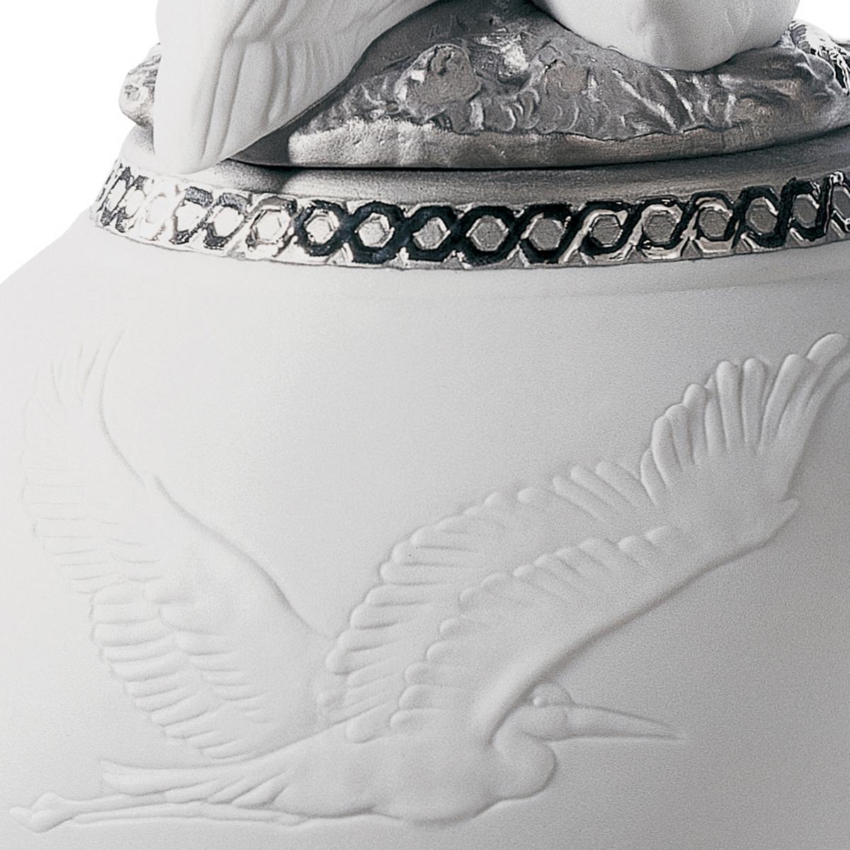 Lladró Heron vase with lid artedona.